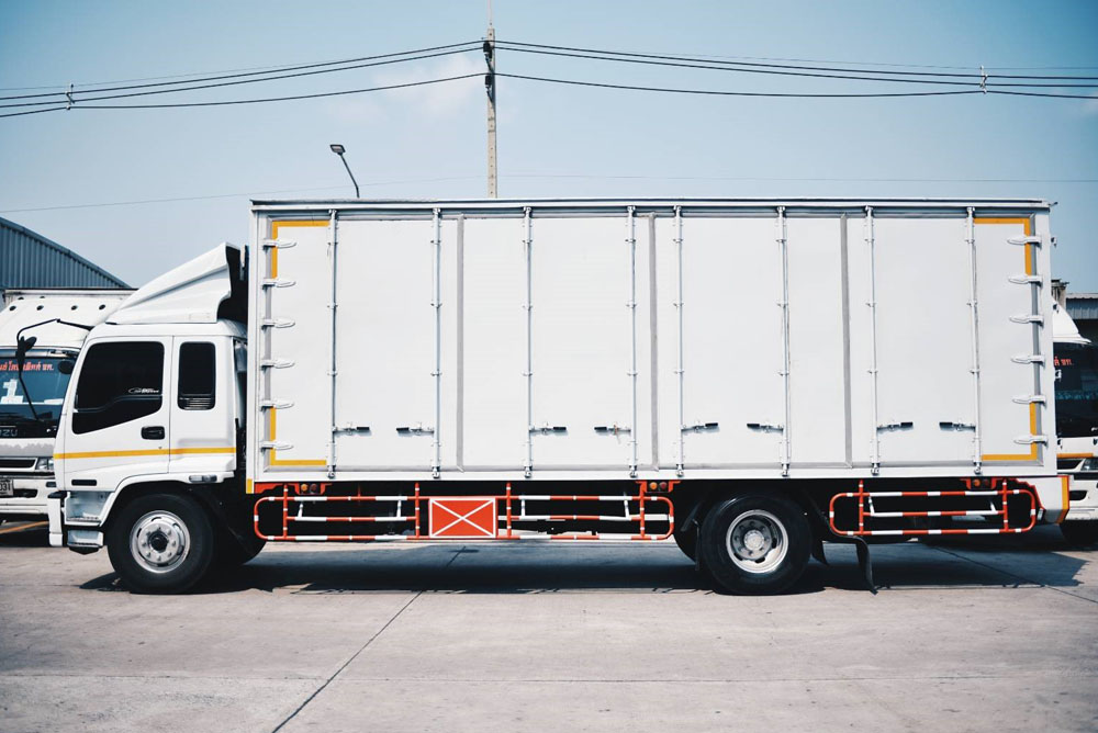 SIX & TEN WHEELS TRUCK - 1